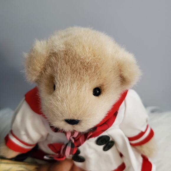 Vintage Muffy VanderBear All Paws On Deck Stuffed Toy - Picture 4 of 10